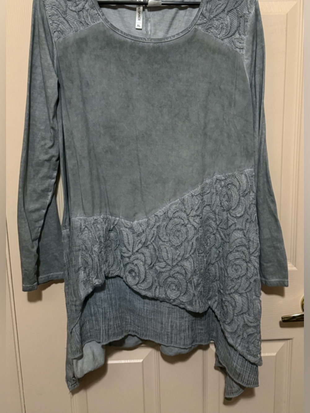 Forgotten grace women’s asymmetrical tunic top XL